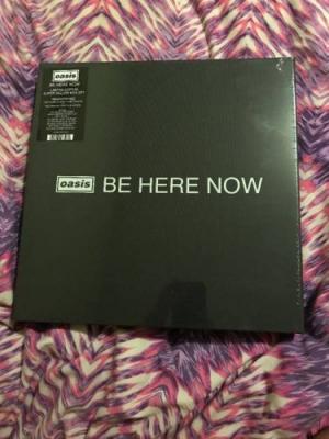 OASiS   BE HERE NOW  LIMITED EDITION SUPER DELUXE BOXSET  VINYL  CD  NEW SEALED