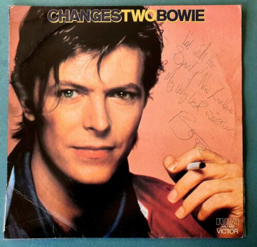 AUTOGRAPHED 1982 David Bowie NEW ZEALAND LP ChangesTwoBowie SIGNED