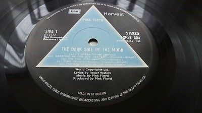 pink-floyd-dark-side-of-the-moon-a-1st-uk-solid-blue-triangle-harvest-lp