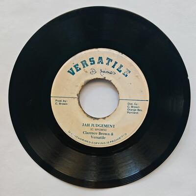 CLARENCE BROWN & VERSATILE - JAH JUDGEMENT / VERSION [ VERSATILE ] 7" [ MAY147 ]