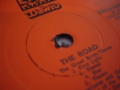 quiet-world-the-road-lp-1970-uk-dawn-1st-a1b1-dnls3007-prog-genesis-one-play-m