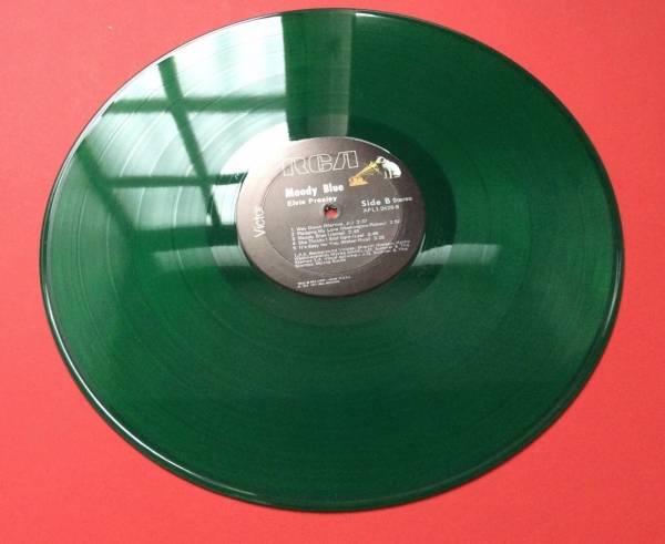 ELVIS PRESLEY  A REAL RARITY HERE GREEN VINYL MOODY BLUE VERY SOUGHT AFTER