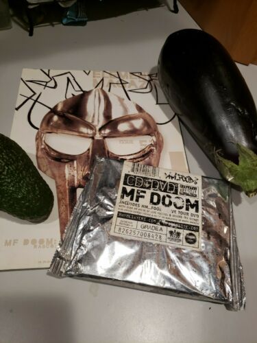 Mf doom MM FOOD CD DVD  Food wrapped  scratch and sniff special re release  