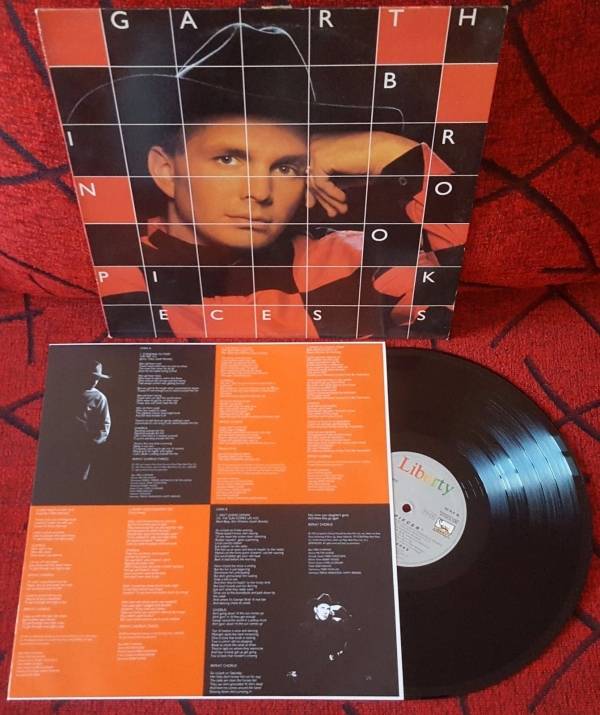 Folk Country GARTH BROOKS  In Pieces  VERY SCARCE 1993 ISSUE Spain LP w  INSERT
