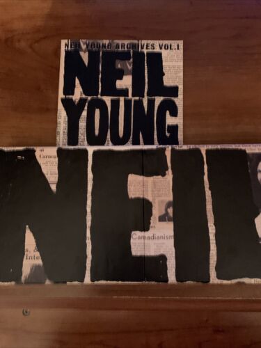 neil-young-archives-vol-1-1963-1972-8-cd-set-rare-oop