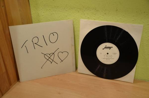 TRIO    MINI LP      10 INCH        JUMP   RECORDS   Prog Rock Kraut