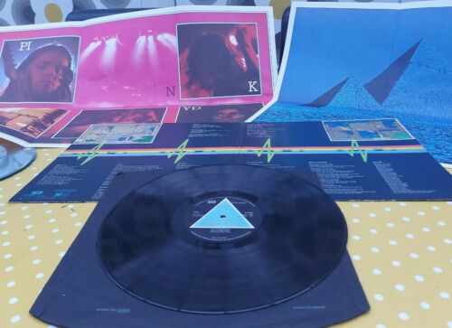 Rare PINK FLOYD DARK SIDE OF THE MOON SOLID BLUE Triangle A2B2 First Pressing LP
