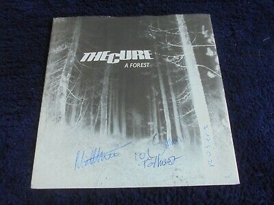 The Cure   A Forest 1980 UK 45 FICTON FULLY SIGNED AUTOGRAPHED IN 1980