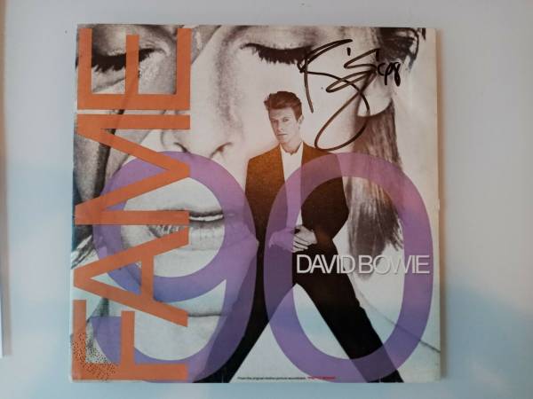 David Bowie Fame 90 maxi single 12  SIGNED