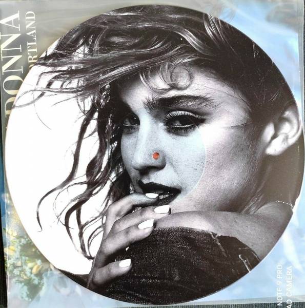 madonna-a-virgin-in-portland-2lp-rare-live-pink-colored-vinyl-picture-disc