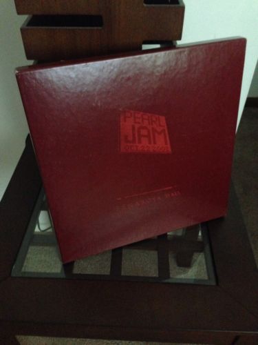 Pearl Jam Benaroya Hall 4 LP Box Set Vinyl   RARE  