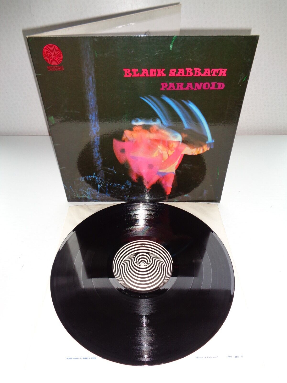BLACK SABBATH-PARANOID..SUPERB  RARE  UK SWIRL PRESS N/MINT VINYL LP 1970