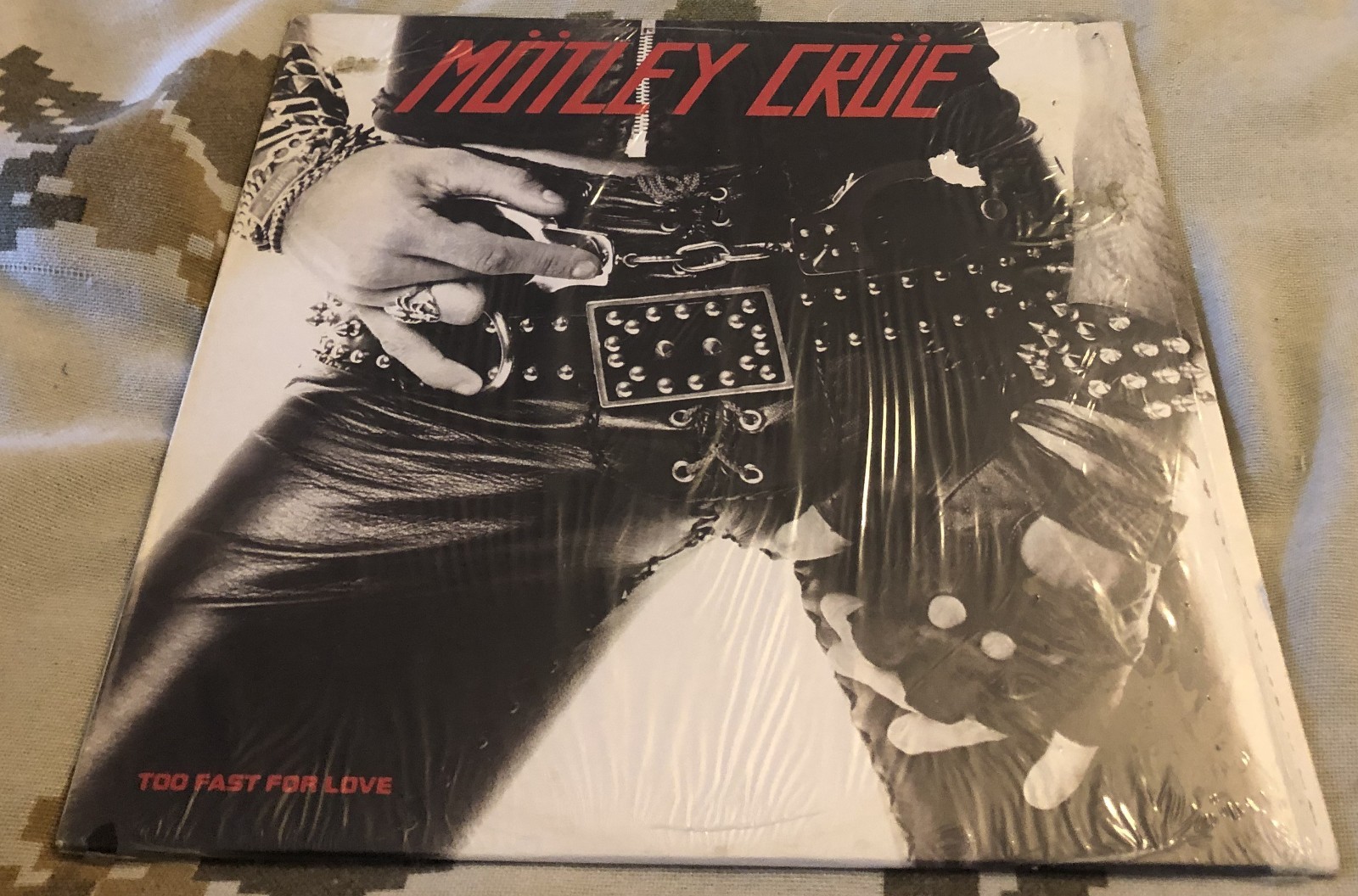 MOTLEY CRUE - TOO FAST FOR LOVE - LP
