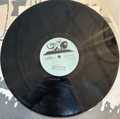Junior Delahaye Movie Show 12    45 RPM  Wackies  EX 