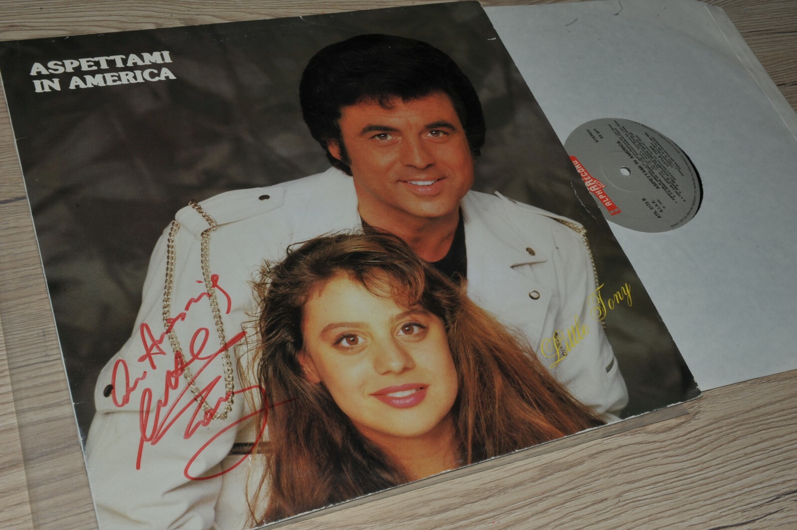 LITTLE TONY aspettami in america AUTOGRAFATO mai suonato  MINT LP