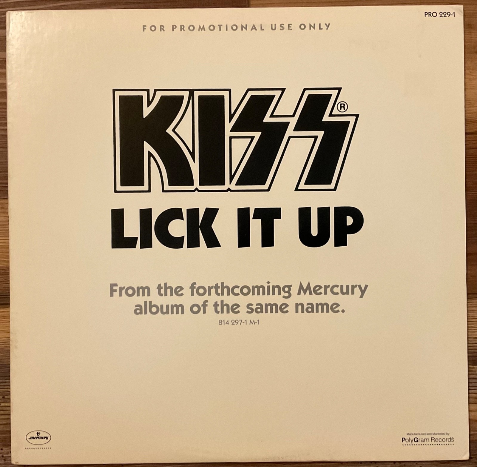 KISS RARE Brown Translucent - Lick It Up Promo Vinyl - PRO 229-1 - Plant  26