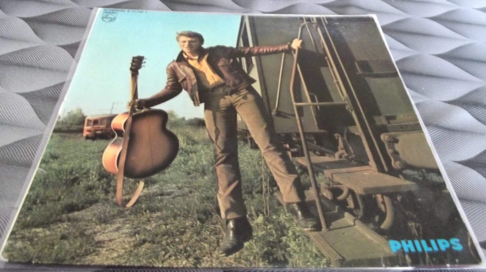 LP.JOHNNY HALLYDAY N  8   HALLELUJAH. 