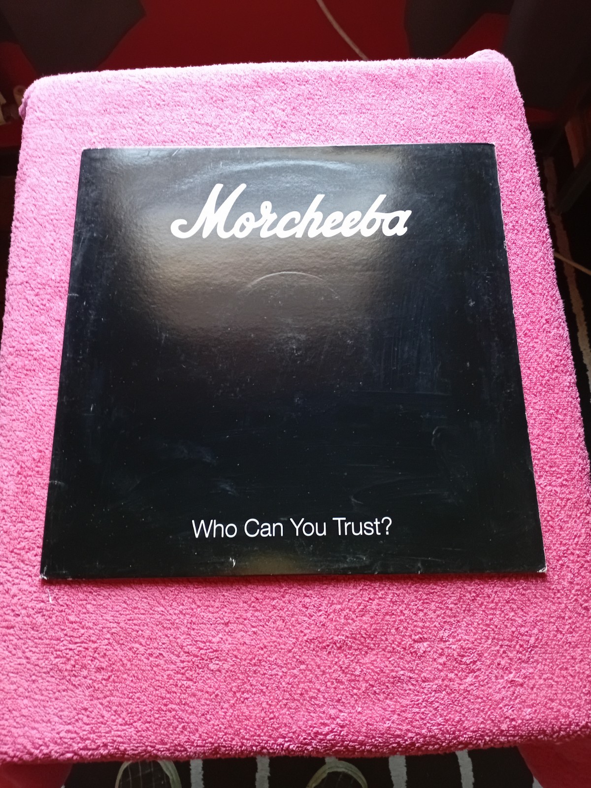 1996 vinyl release of Morcheeba Who Can You Trust. Great condition. VG  ZEN009LP