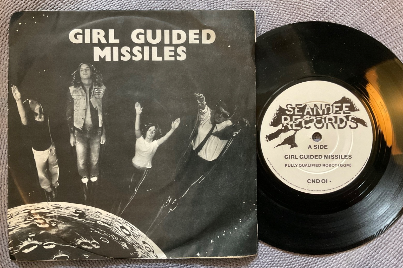 GIRL GUIDED MISSILES - DESPERATE MEN rare UK 1979 / PUNK / KBD / MINT-    