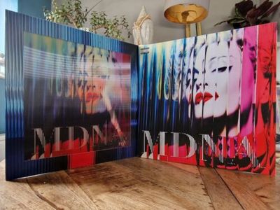 Madonna   MDNA   Double Vinyl Album   Lenticular Sleeve 