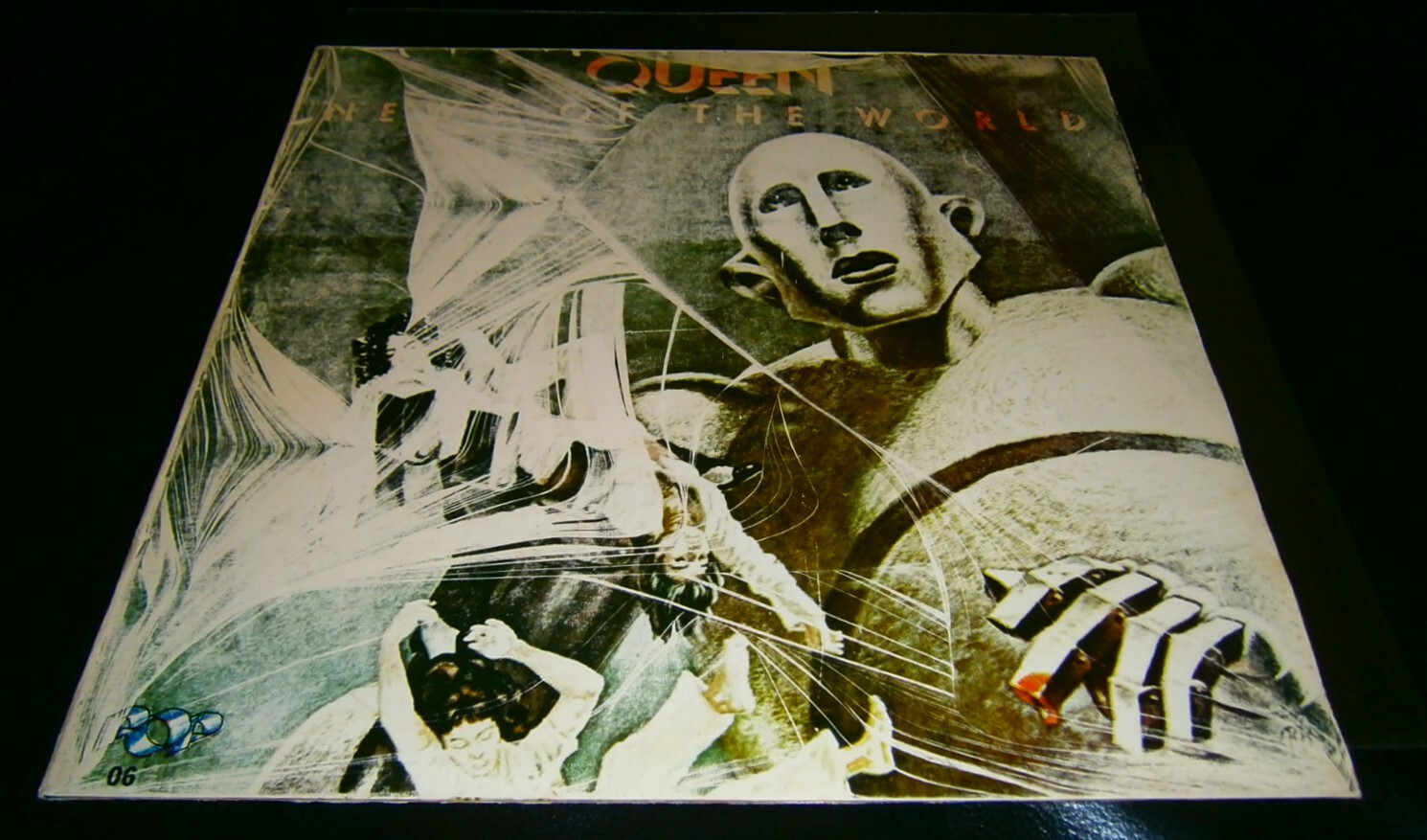 1978 Turkish  Turkey  LP  News Of ..  QUEEN Bizzare Work Cover Diff. Mispress 