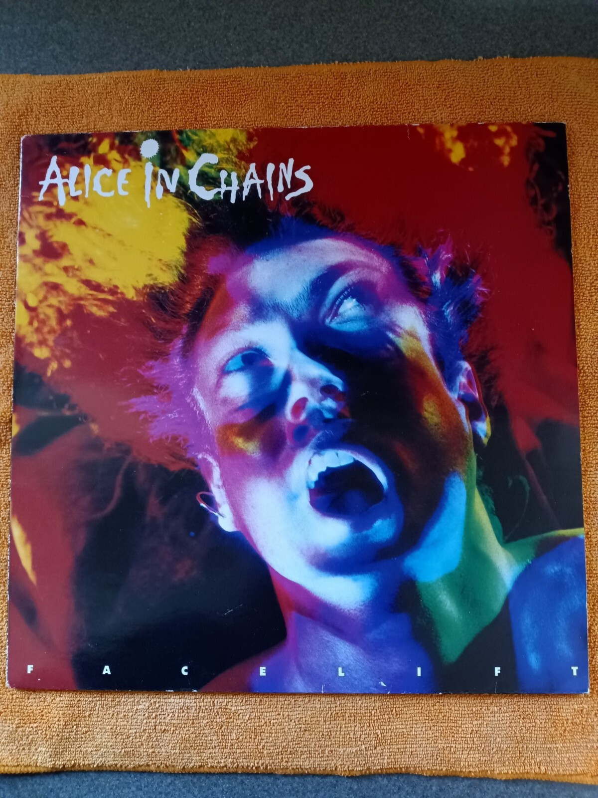 Alice In Chains     Facelift. Vinyl LP Record Album. 1990 European Pressing.