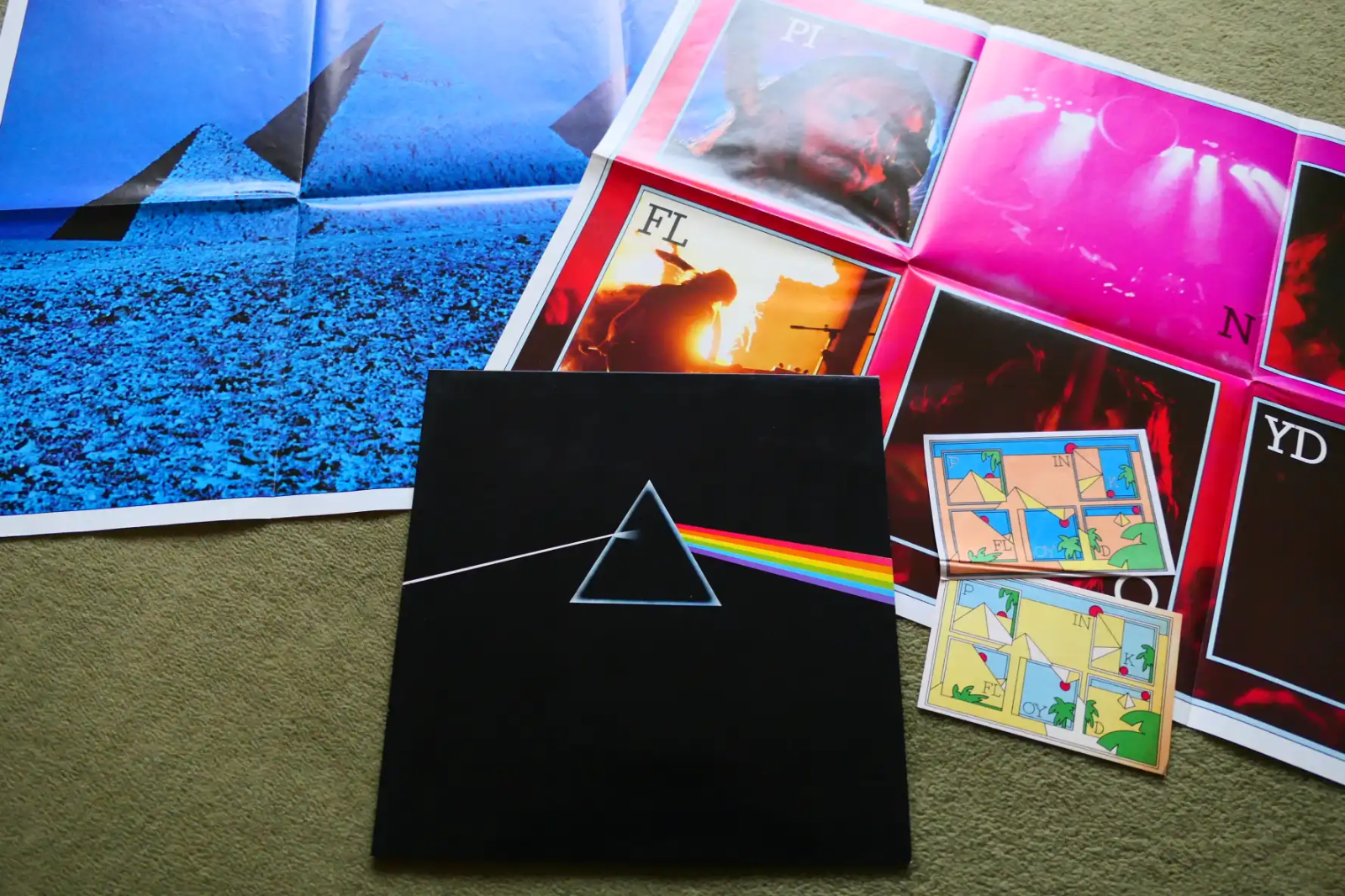 PINK FLOYD     THE DARK SIDE OF THE MOON LP   POSTERS   STICKERS     Nr MINT UK PROG