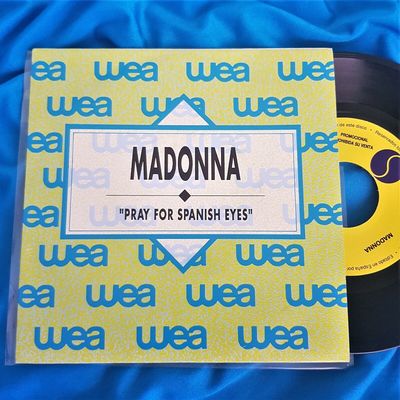 madonna-rare-promo-pray-for-spanish-eyes-spain-7-vinyl-sire-1990-like-a-prayer