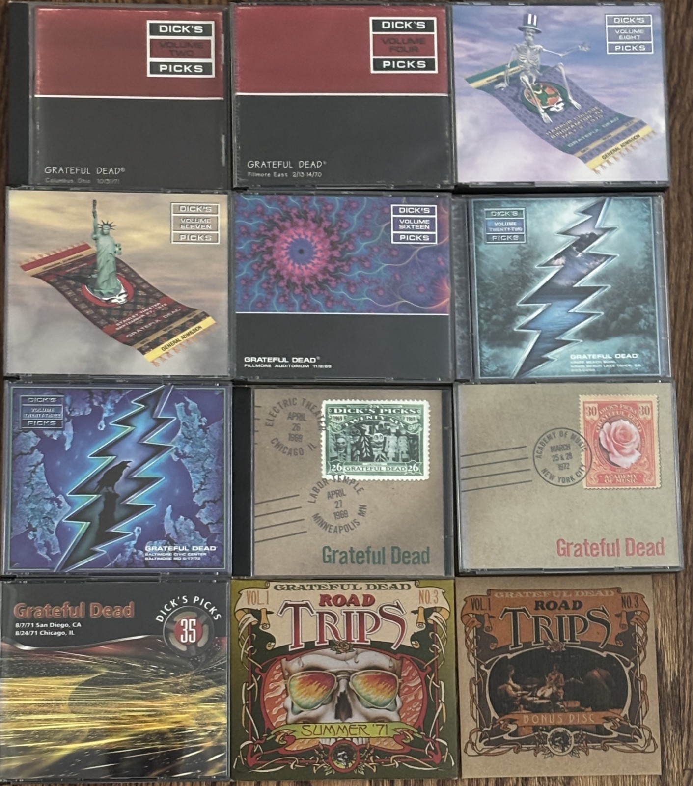 Grateful Dead:11 Releases, 31 CDs-10 Dicks Picks, 1 Road Trips incl. bonus CD