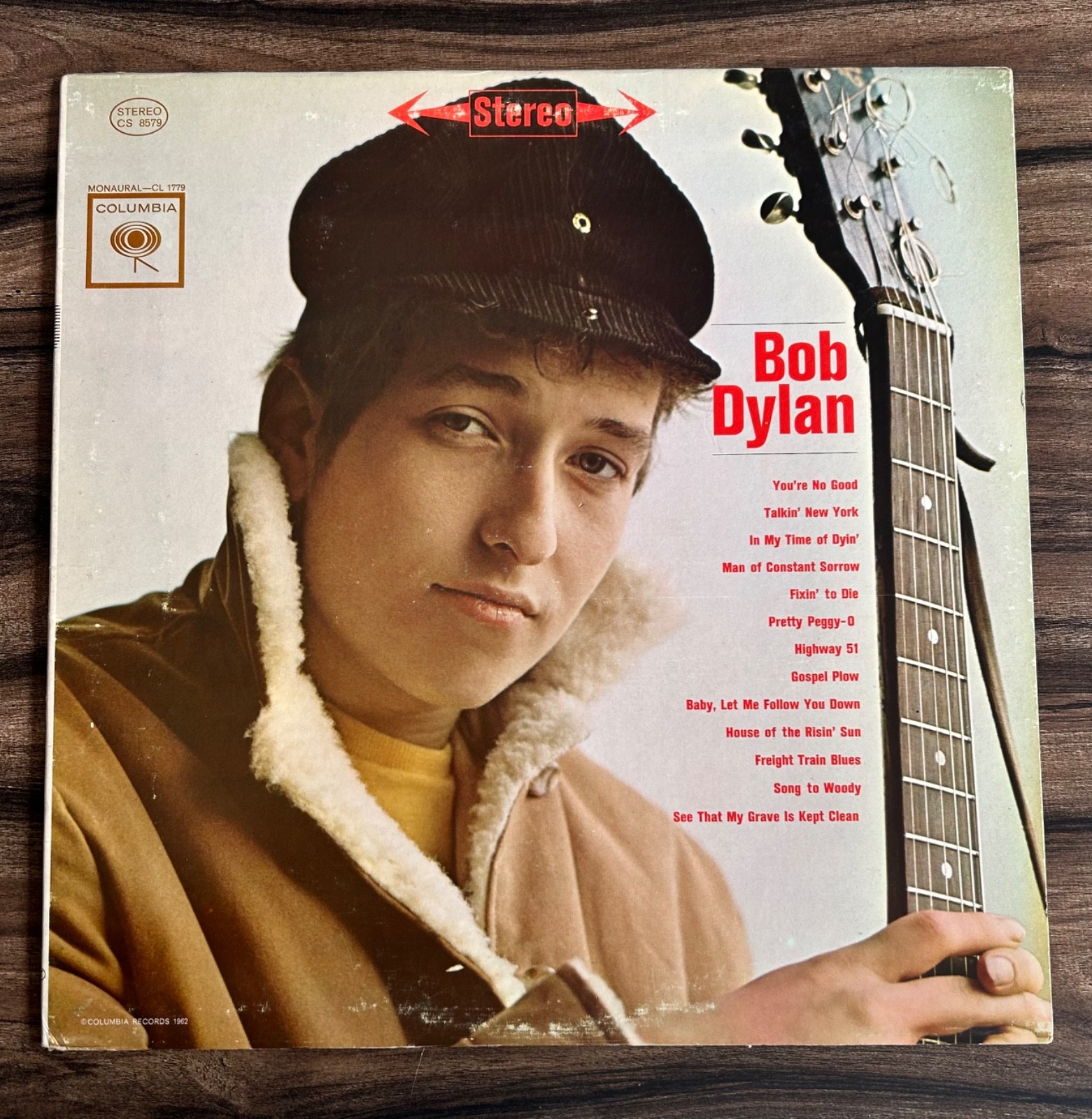  BOB DYLAN - BOB DYLAN LP.  VERY RARE SIX-EYE STEREO . VG /EX