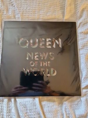 Limited Edition 87 1977 Queen News Of The World Vinyl LP   Brand New