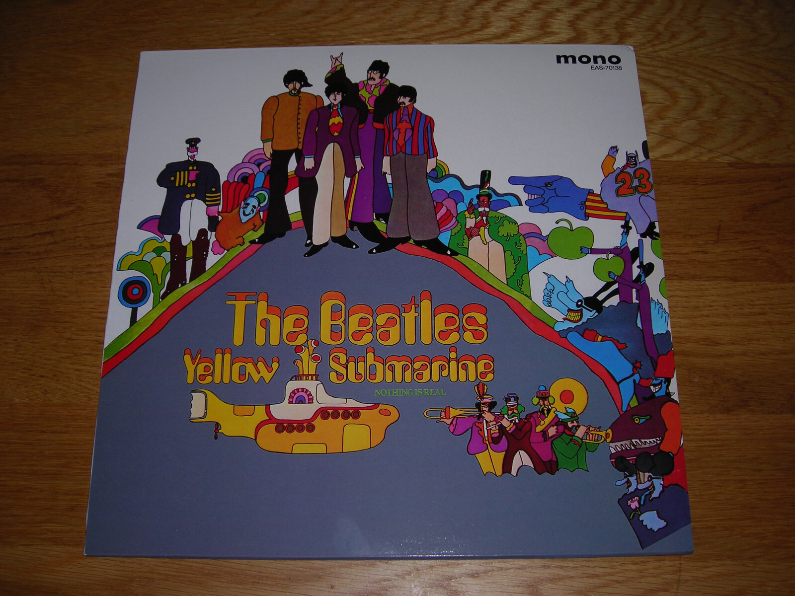 Very Rare BEATLES Japan Import BLACK Vinyl Mono Yellow Submarine LP Record