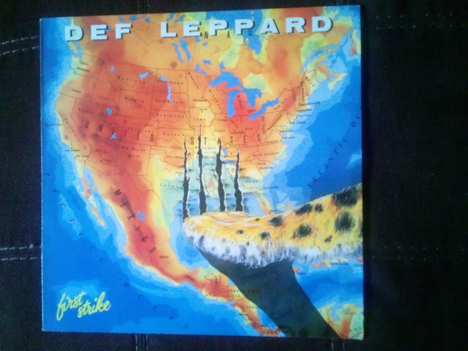 Def Leppard first Strike 1985 Import VG cover VG  Vinyl